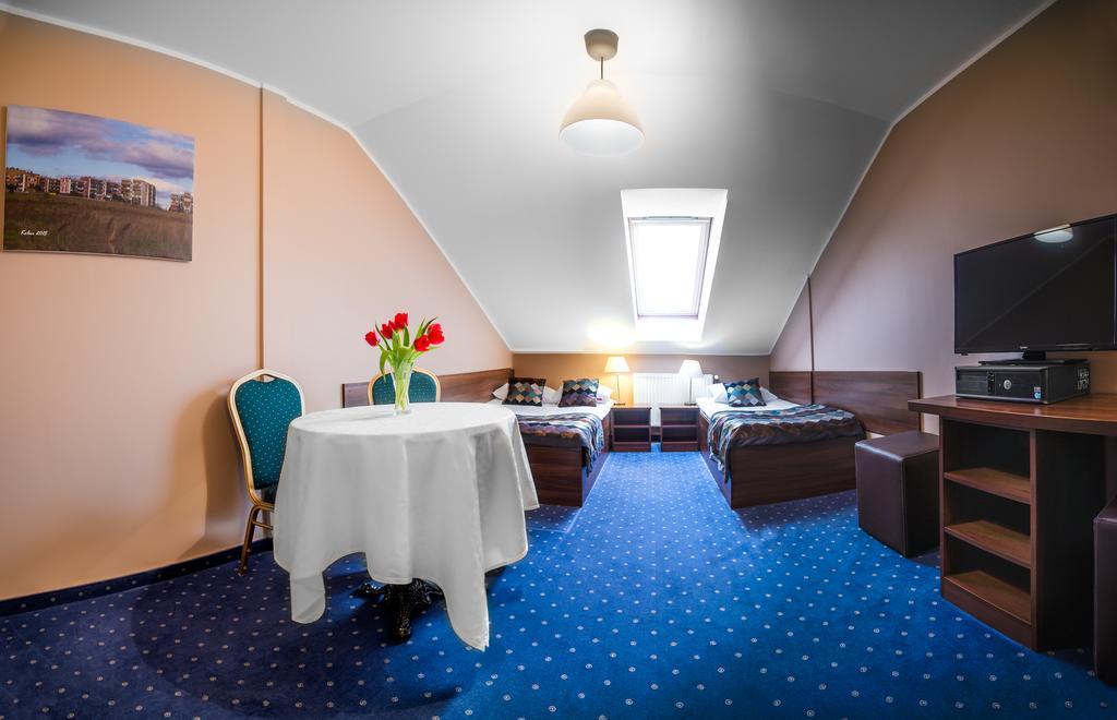 Hotel Colnus Kolno  외부 사진